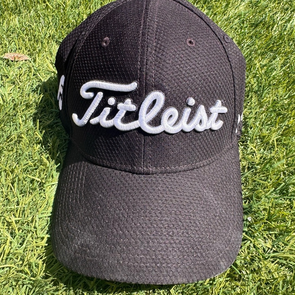 Titleist Black Golf Hat